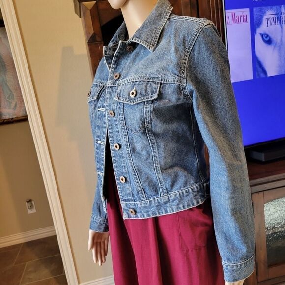 Gap Women’s small Denim Jean Jacket - Picture 9 of 10